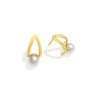 Verge Studs W/ Pearls