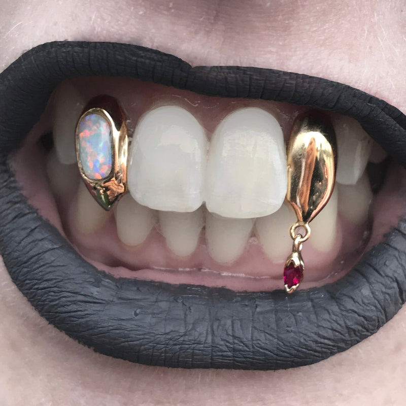 Twin Fangs (w/ Gemstone Inlay and Drip Blood)